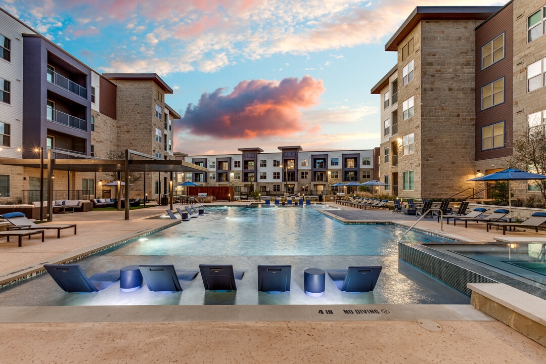 Aura 35Fifty in Round Rock, TX - Foto de edificio