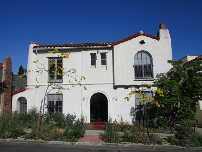 1922 N Hoover St, Unit 1922