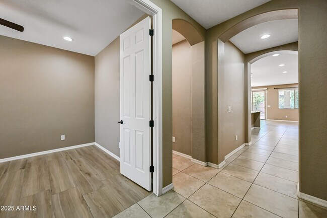 133 E Prescott Dr in Chandler, AZ - Building Photo - Building Photo