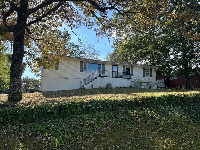 3350 Black Oak Cir in Chattanooga, TN - Building Photo - Building Photo