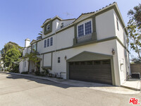 1008 Harbor Crossing Ln in Marina Del Rey, CA - Foto de edificio - Building Photo