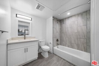 5612 Lexington Ave in Los Angeles, CA - Building Photo - Building Photo