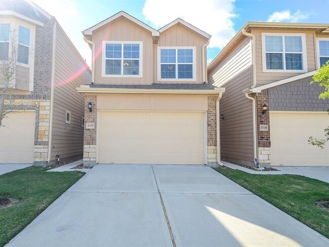 17117 Wilthorne Gardens Ct