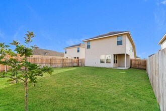 9311 Green Flora Ct in San Antonio, TX - Building Photo - Building Photo