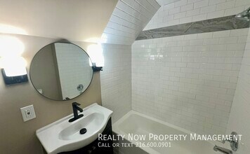 11100 Lincoln Ave in Garfield Heights, OH - Building Photo - Building Photo