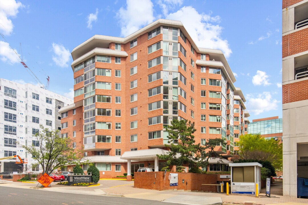 West View at Ballston Metro in Arlington, VA - Building Photo