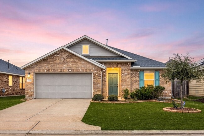 property at 21430 Poppy Pk Ave