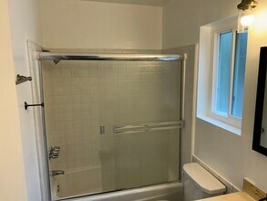 2206 Echo Park Ave, Unit #4 in Los Angeles, CA - Building Photo - Building Photo