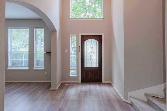 119 S Merryweather Cir