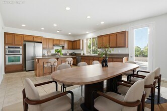 1059 Vista Pointe Blvd in Oceanside, CA - Building Photo - Building Photo