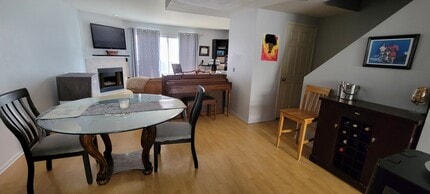 335 E Plymouth St in Inglewood, CA - Building Photo - Building Photo