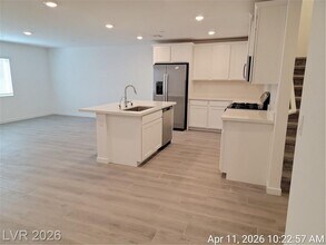 155 Holden Heights Ct in Henderson, NV - Building Photo - Building Photo