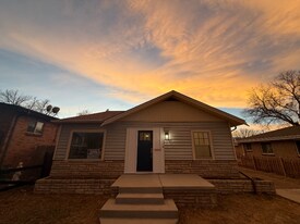 4439 S Logan St in Englewood, CO - Building Photo