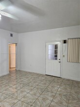 553 NE 139th St in North Miami, FL - Building Photo - Building Photo