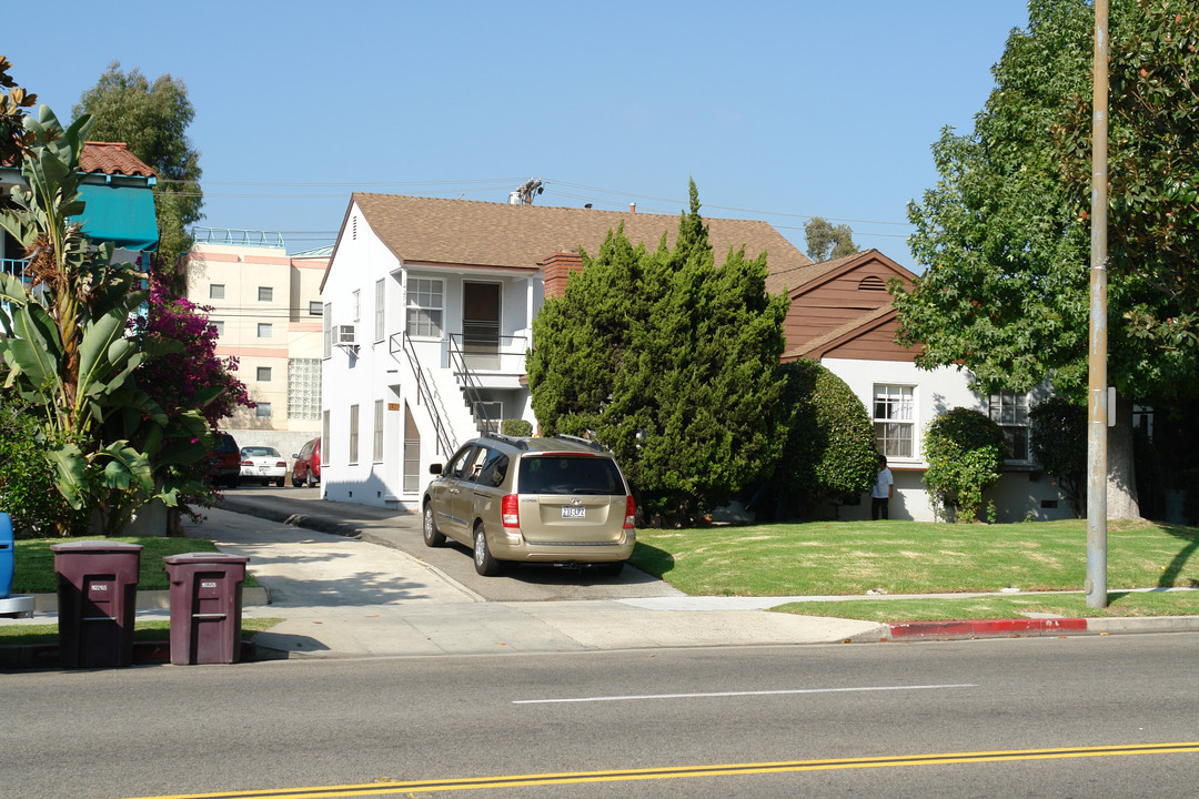 1427 E Broadway in Glendale, CA - Building Photo