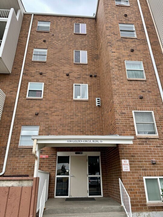 1150 Golden Cir in Golden, CO - Building Photo