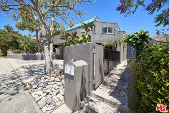 257 Fairview St in Laguna Beach, CA - Building Photo - Building Photo