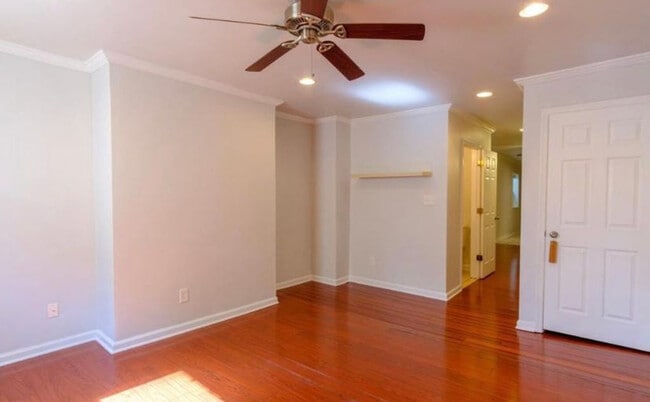 2028 E Fayette St in Baltimore, MD - Building Photo - Building Photo