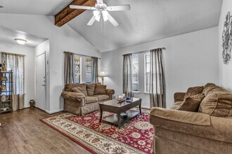 3405 Timberline Ct in Bryan, TX - Foto de edificio - Building Photo