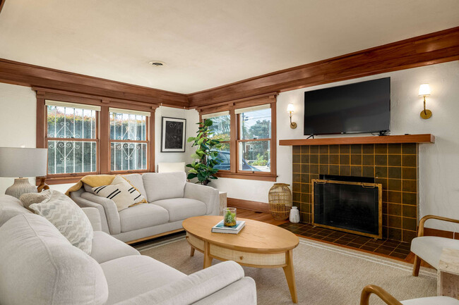 3931 Falcon St in San Diego, CA - Building Photo - Building Photo
