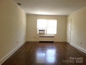 2365 Sharon Rd in Charlotte, NC - Building Photo - Building Photo