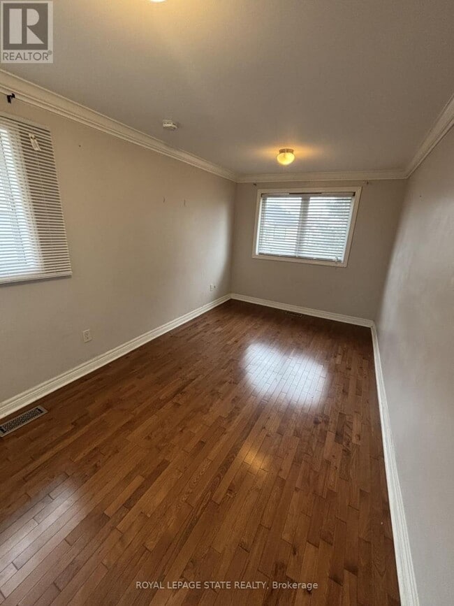 205 Ivon Ave in Hamilton, ON - Building Photo - Building Photo