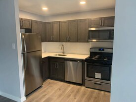 264 E Cliveden St, Unit 221 in Philadelphia, PA - Building Photo