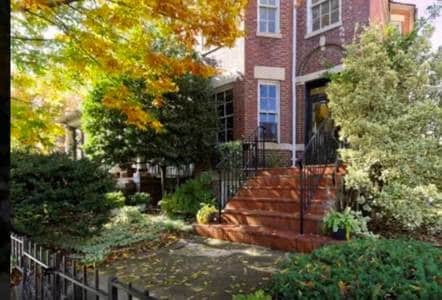 3210 17th St NW, Unit 2 in Washington, DC - Foto de edificio - Building Photo