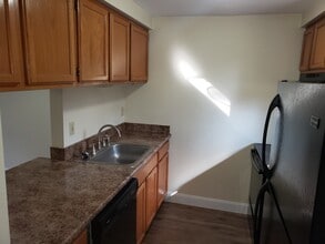 29 4th Ave in Oswego, NY - Building Photo - Building Photo