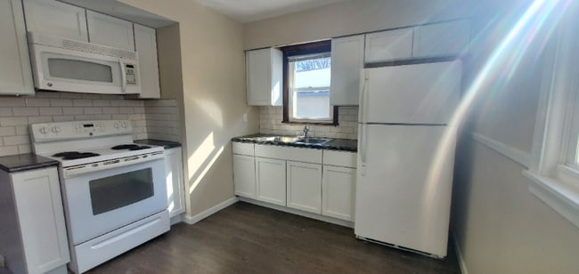 4616 Taylor St NE in Minneapolis, MN - Building Photo - Building Photo