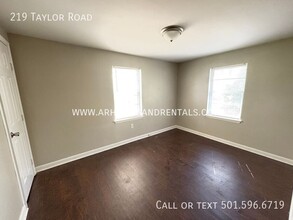 219 Taylor Rd in Jacksonville, AR - Building Photo - Building Photo