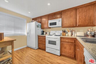 5624 Las Virgenes Rd in Calabasas, CA - Building Photo - Building Photo