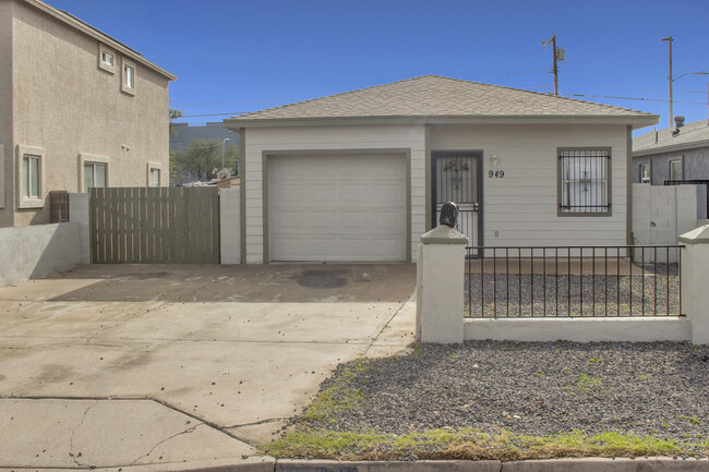 949 W Cocopah St in Phoenix, AZ - Building Photo - Building Photo