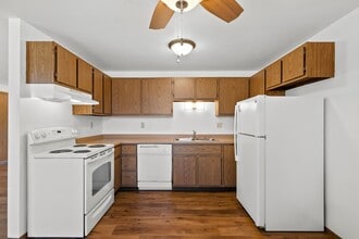 Roland Lane Apartments in Green Bay, WI - Foto de edificio - Building Photo