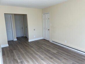 910 E Patapsco Ave in Baltimore, MD - Building Photo - Building Photo