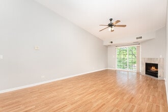 798 N Gary Ave in Carol Stream, IL - Building Photo - Building Photo