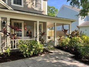 664 Greenglen Ln in Palm Harbor, FL - Building Photo - Building Photo
