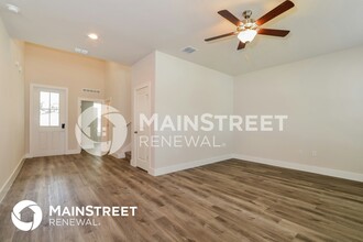 301 Pine St in DeLand, FL - Building Photo - Building Photo
