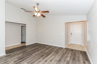5059 Belmont Park Ln in Mulberry, FL - Building Photo - Building Photo