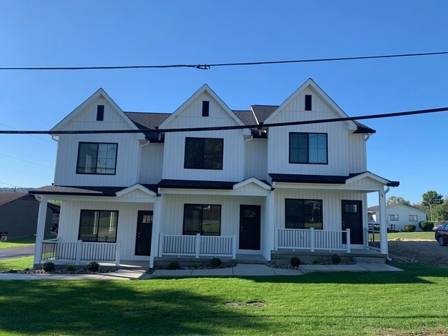 property at 6116 1-4-BLD1 E Pea Ridge Rd