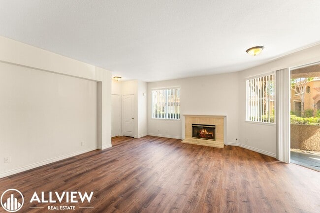 24214 Jasper Lake Ln in Lake Forest, CA - Building Photo - Building Photo