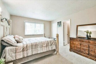 6815 Huntbrook Dr in Spring, TX - Building Photo - Building Photo