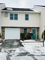 75 Rockey Ln in Montoursville, PA - Building Photo