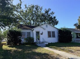 3610 Dartmouth Ave N in St. Petersburg, FL - Building Photo