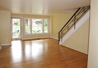 5411 Houghton Pl in Philadelphia, PA - Building Photo - Building Photo