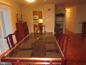 2131 Pimmit Dr in Falls Church, VA - Building Photo - Building Photo