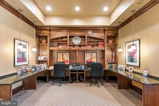 12954 Centre Park Cir in Herndon, VA - Building Photo - Building Photo