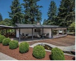 13140 SE Flavel St in Portland, OR - Building Photo