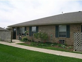 Muirwood Village Apartments in Mt Sterling, OH - Building Photo - Building Photo