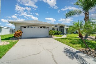 1308 SE 21st Terrace in Cape Coral, FL - Building Photo